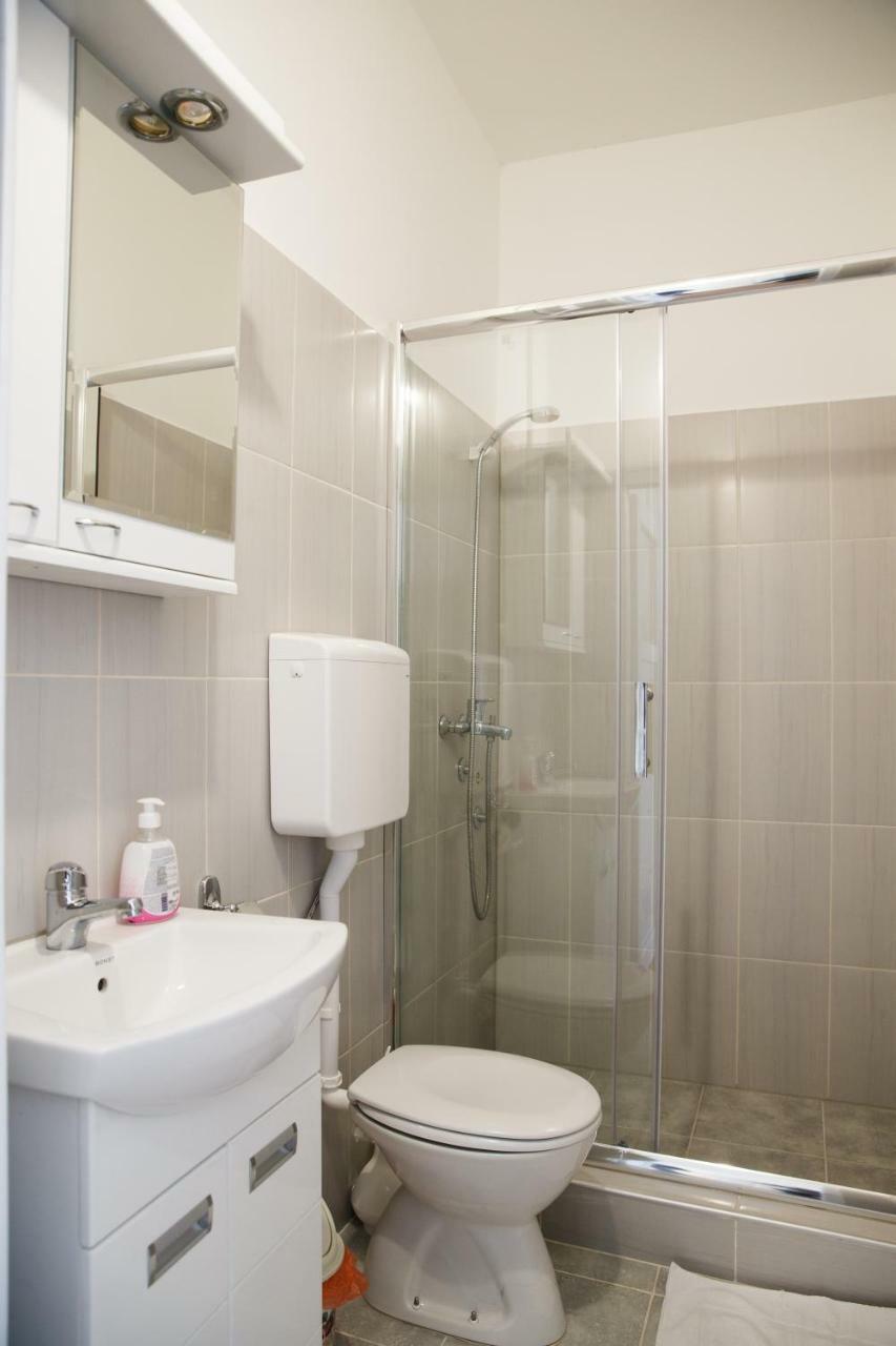 Apartments Kuca Aleksic Ni エクステリア 写真